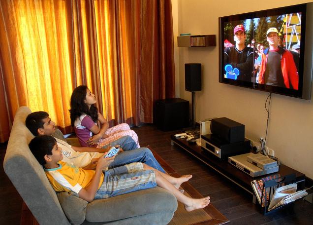 Children and TV: Limiting your child's screen time